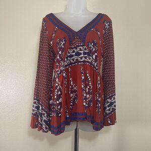 Weekend Red floral Women’s Blouse Size M